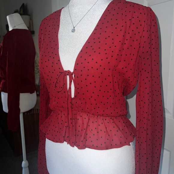 Gorgeous Reformation Nikki Red Polka Dot Blouse Size XS - Picture 7 of 11